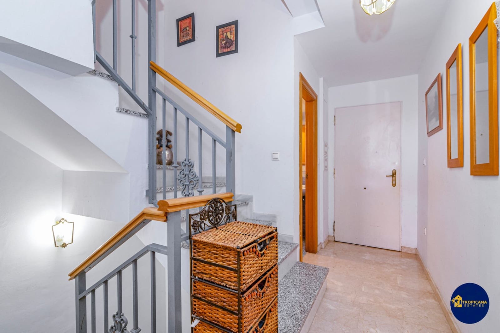 3 soveværelse Rækkehus til salg i Almunecar med garage - € 310.000 (Ref: 9148551)