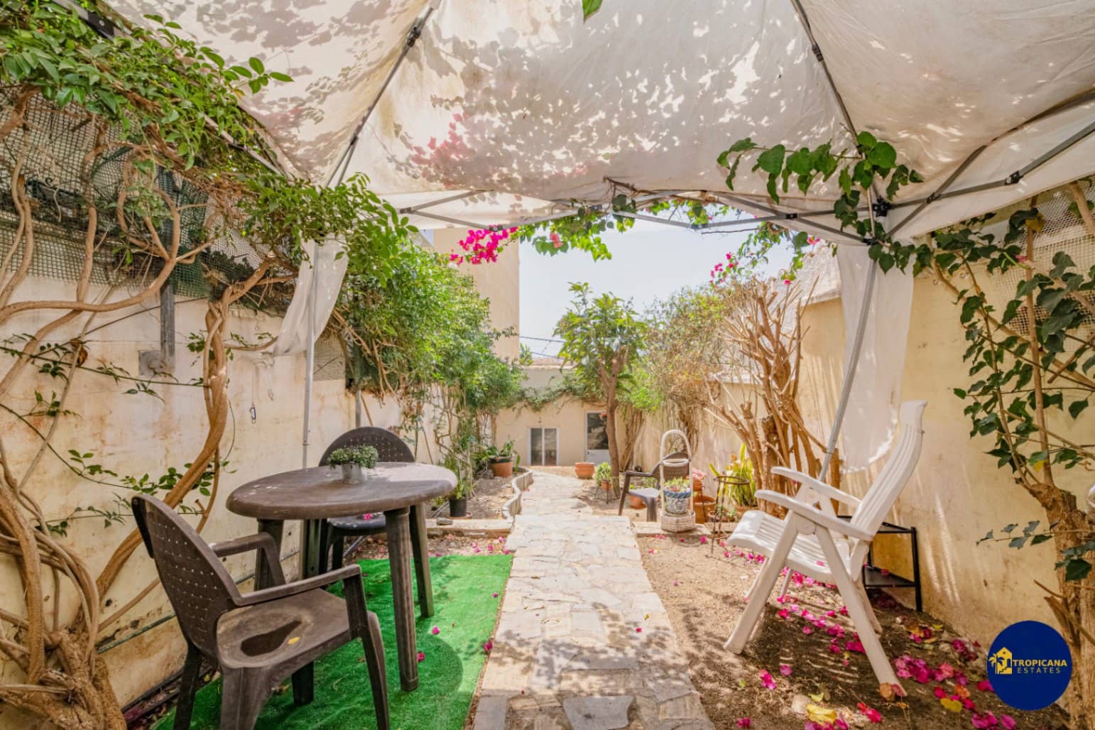 3 soveværelse Rækkehus til salg i Almunecar med garage - € 310.000 (Ref: 9148551)