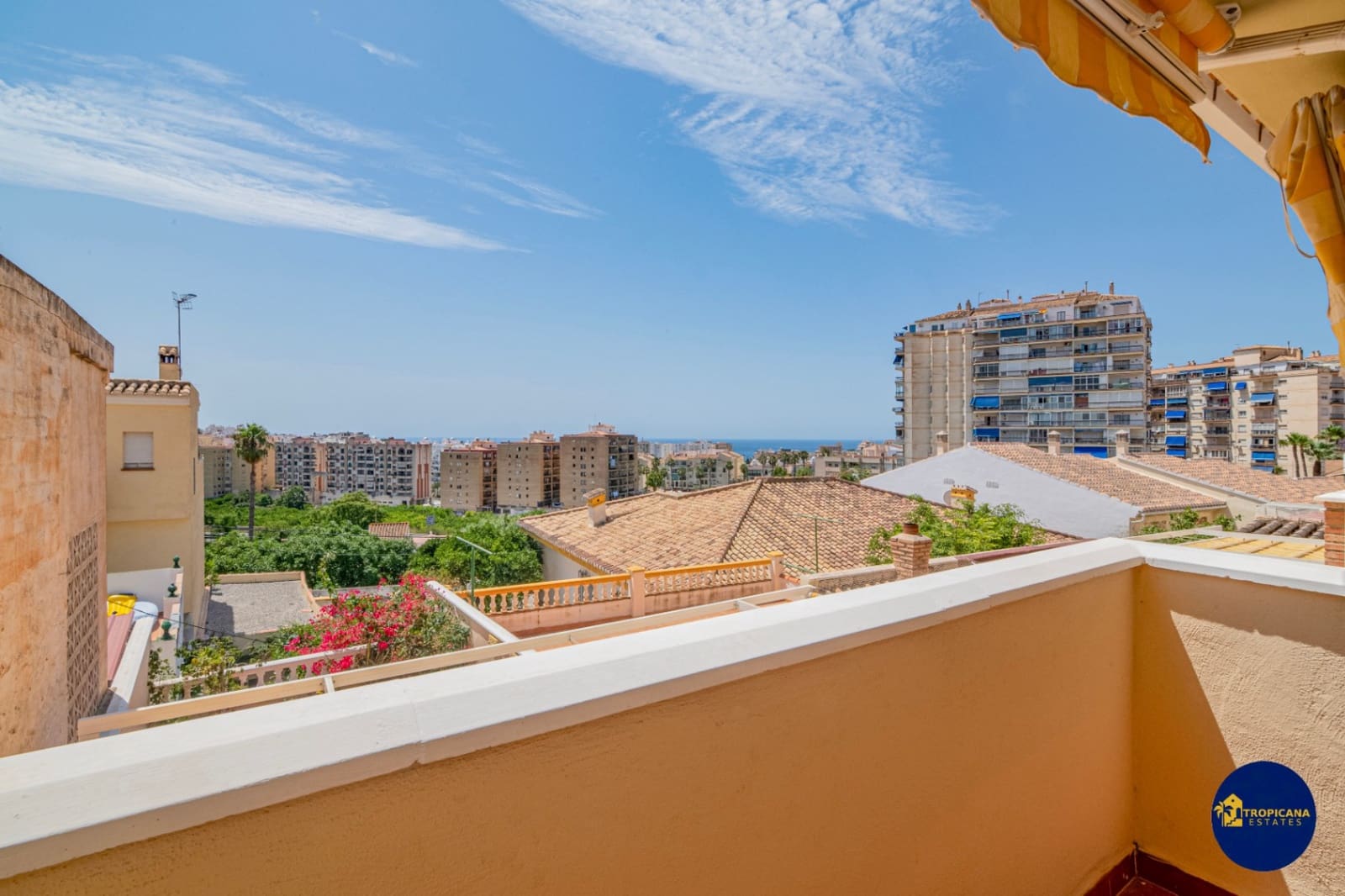 3 soveværelse Rækkehus til salg i Almunecar med garage - € 310.000 (Ref: 9148551)