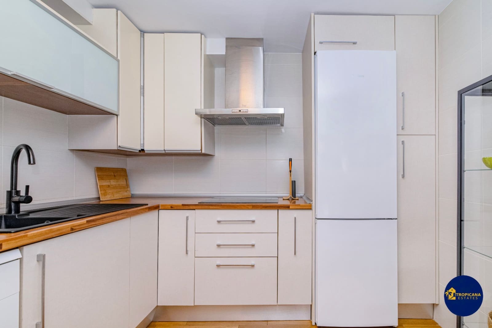 2 soveværelse Rækkehus til salg i Almunecar med swimmingpool garage - € 319.000 (Ref: 9197080)