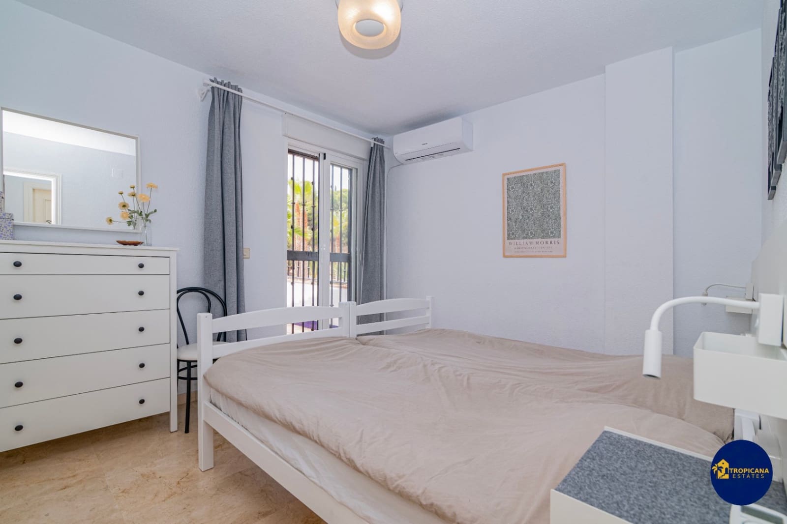 2 soveværelse Rækkehus til salg i Almunecar med swimmingpool garage - € 319.000 (Ref: 9197080)