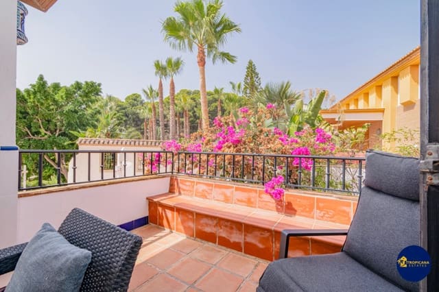 2 chambre Villa/Maison Mitoyenne à vendre à Almuñécar avec piscine garage - 319 000 € (Ref: 9197080)