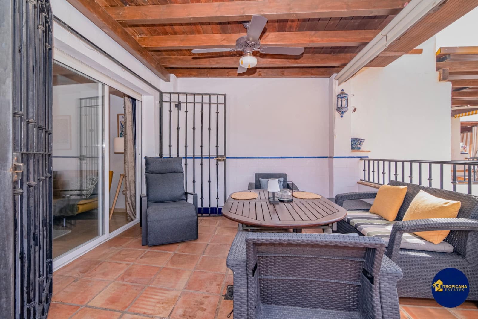 2 soveværelse Rækkehus til salg i Almunecar med swimmingpool garage - € 319.000 (Ref: 9197080)