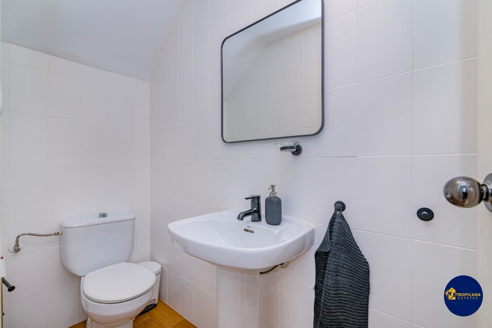 2 soveværelse Rækkehus til salg i Almunecar med swimmingpool garage - € 319.000 (Ref: 9197080)