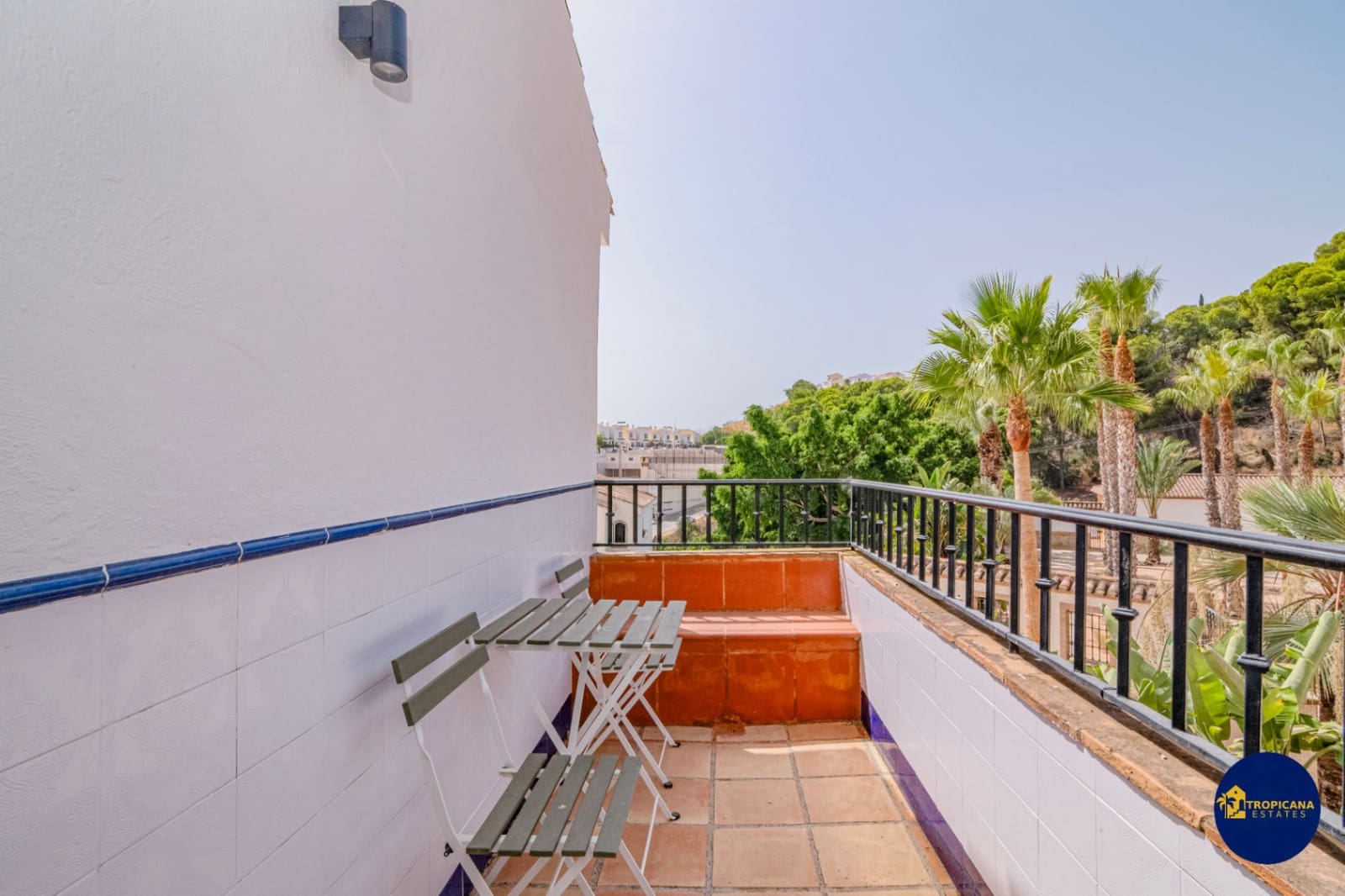 2 soveværelse Rækkehus til salg i Almunecar med swimmingpool garage - € 319.000 (Ref: 9197080)