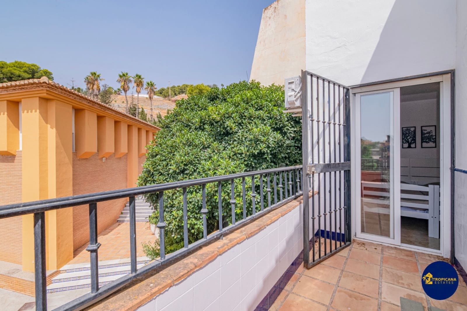 2 soveværelse Rækkehus til salg i Almunecar med swimmingpool garage - € 319.000 (Ref: 9197080)