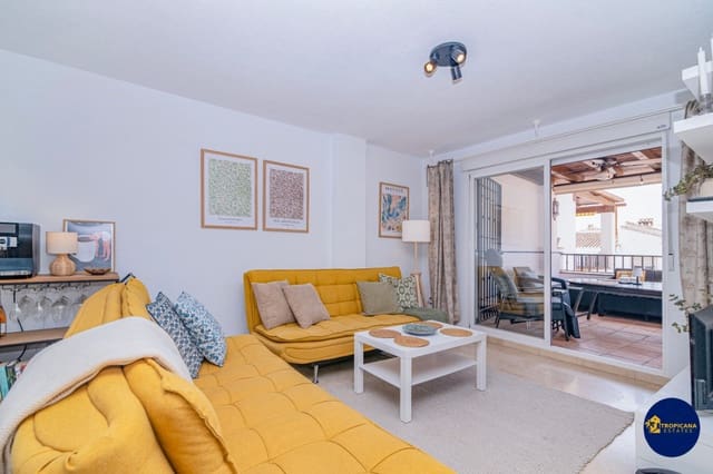 2 chambre Villa/Maison Mitoyenne à vendre à Almuñécar avec piscine garage - 319 000 € (Ref: 9197080)