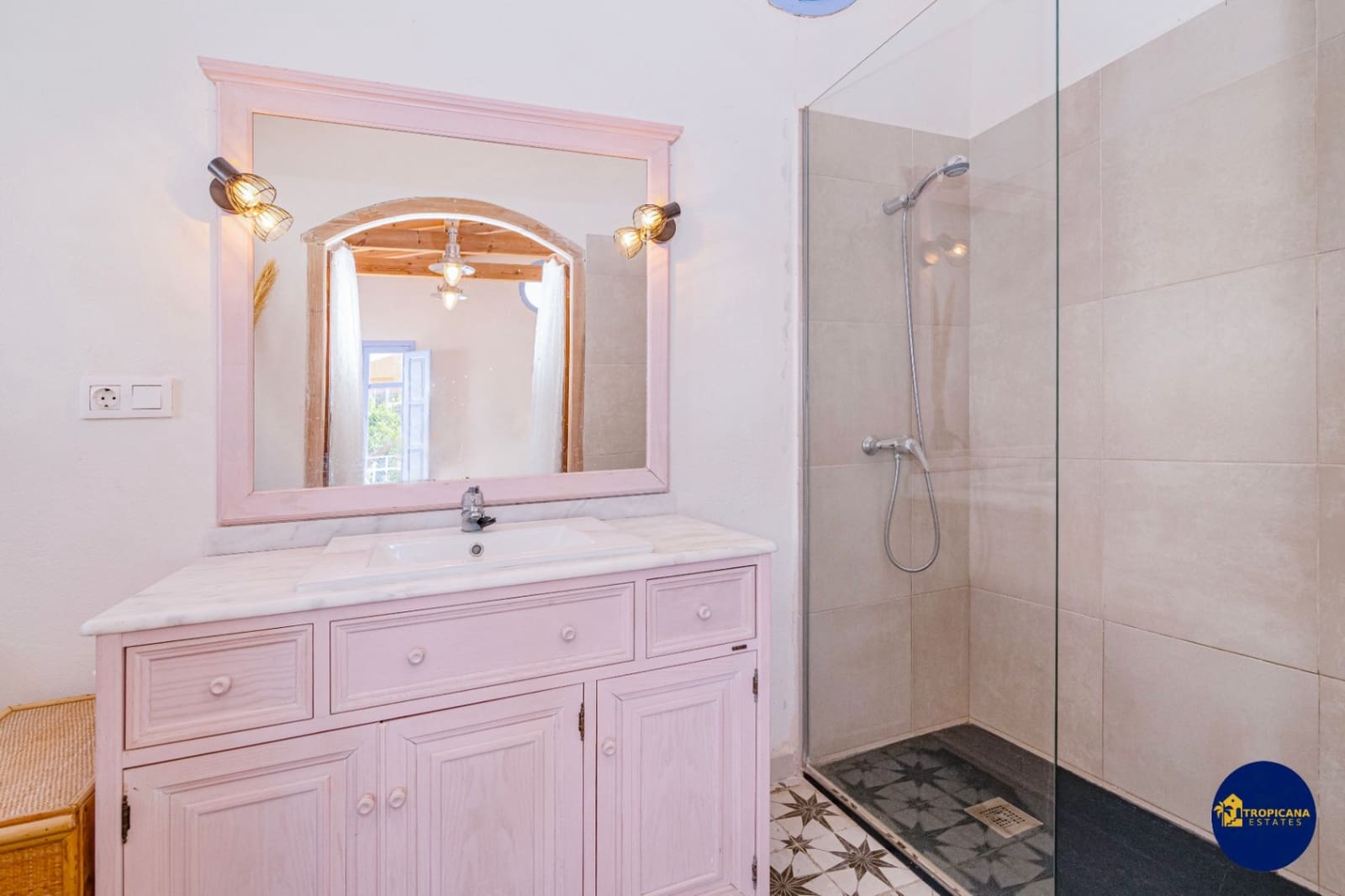 3 soveværelse Rækkehus til salg i Almunecar - € 359.000 (Ref: 9263366)