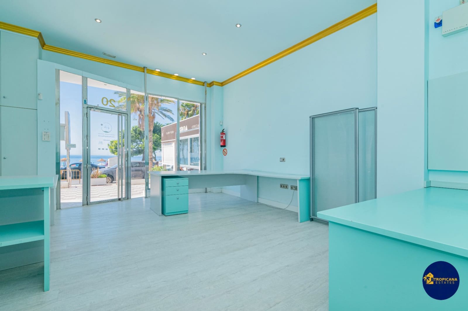 Erhverv til salg i La Herradura - € 399.000 (Ref: 9263367)