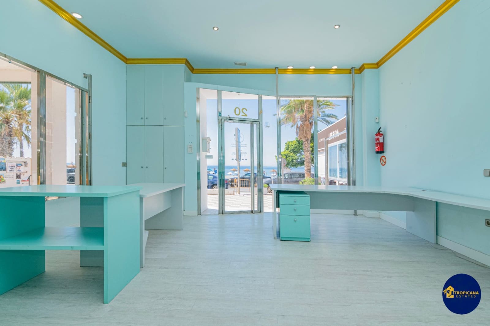 Erhverv til salg i La Herradura - € 399.000 (Ref: 9263367)