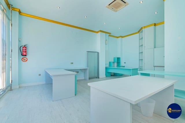 Erhverv til salg i La Herradura, Almuñécar - € 399.000 (Ref: 9263367)