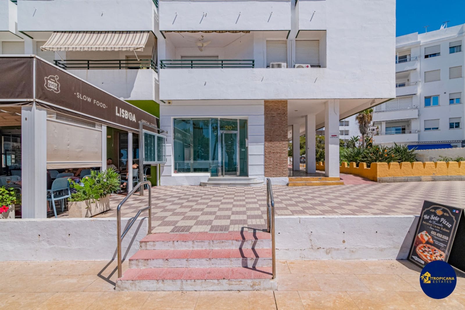 Erhverv til salg i La Herradura - € 399.000 (Ref: 9263367)