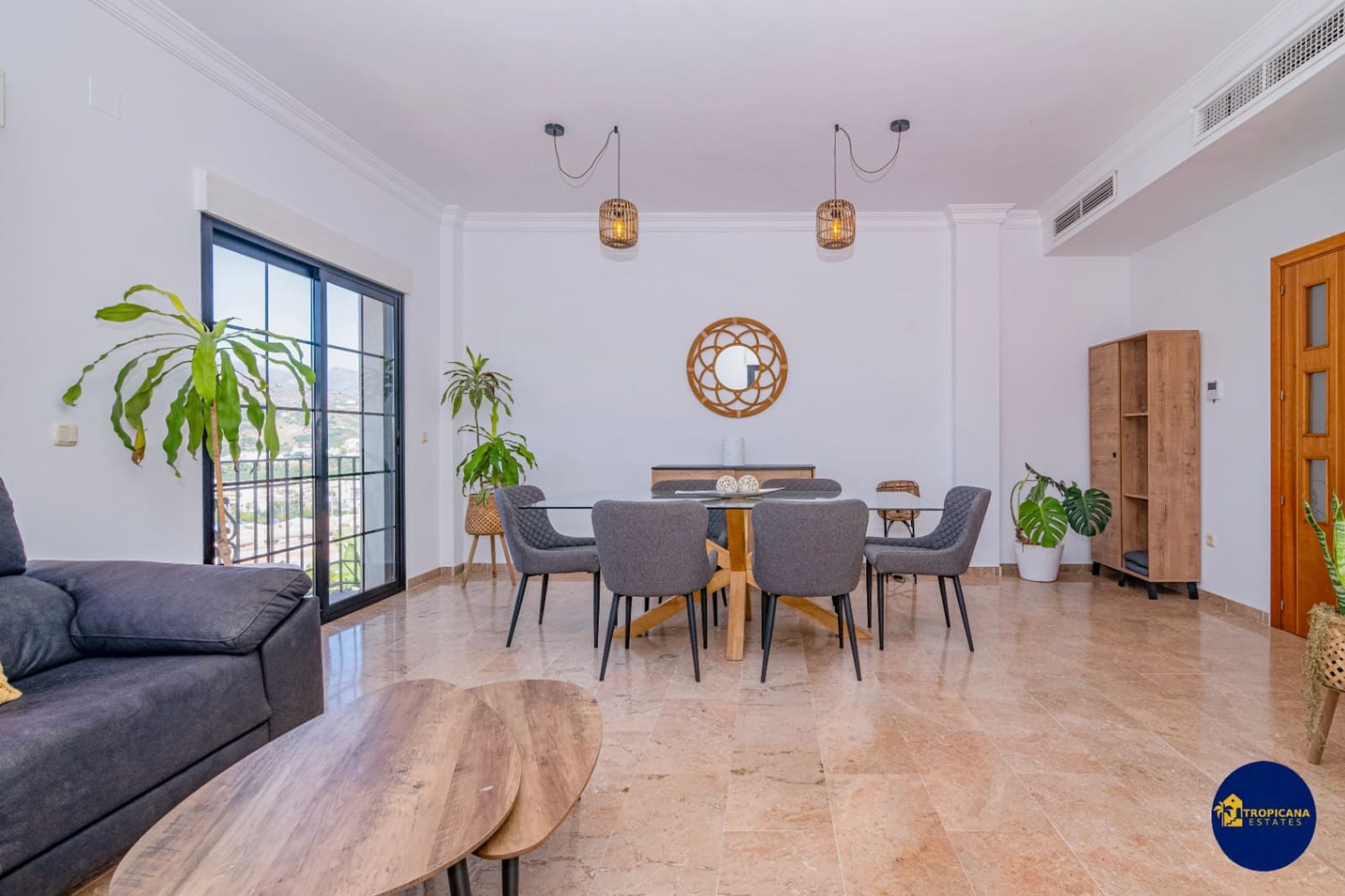 4 bedroom Villa for sale in Almunecar with pool garage - € 720,000 (Ref: 9273045)