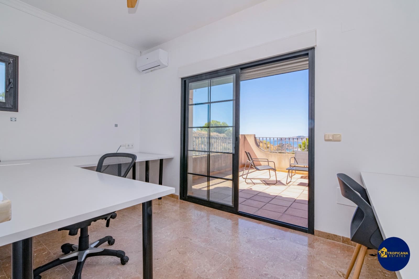 4 bedroom Villa for sale in Almunecar with pool garage - € 720,000 (Ref: 9273045)