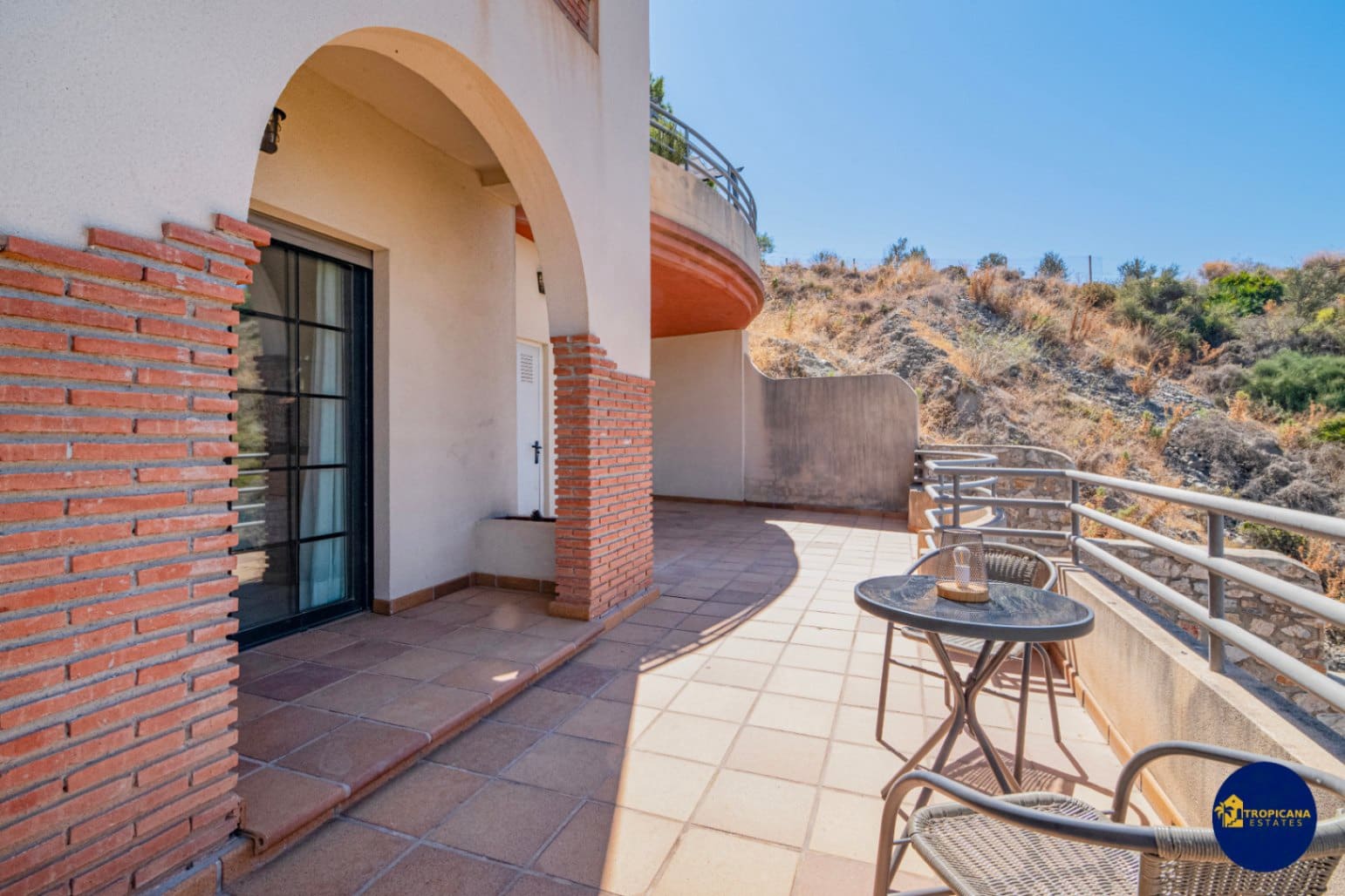 4 bedroom Villa for sale in Almunecar with pool garage - € 720,000 (Ref: 9273045)