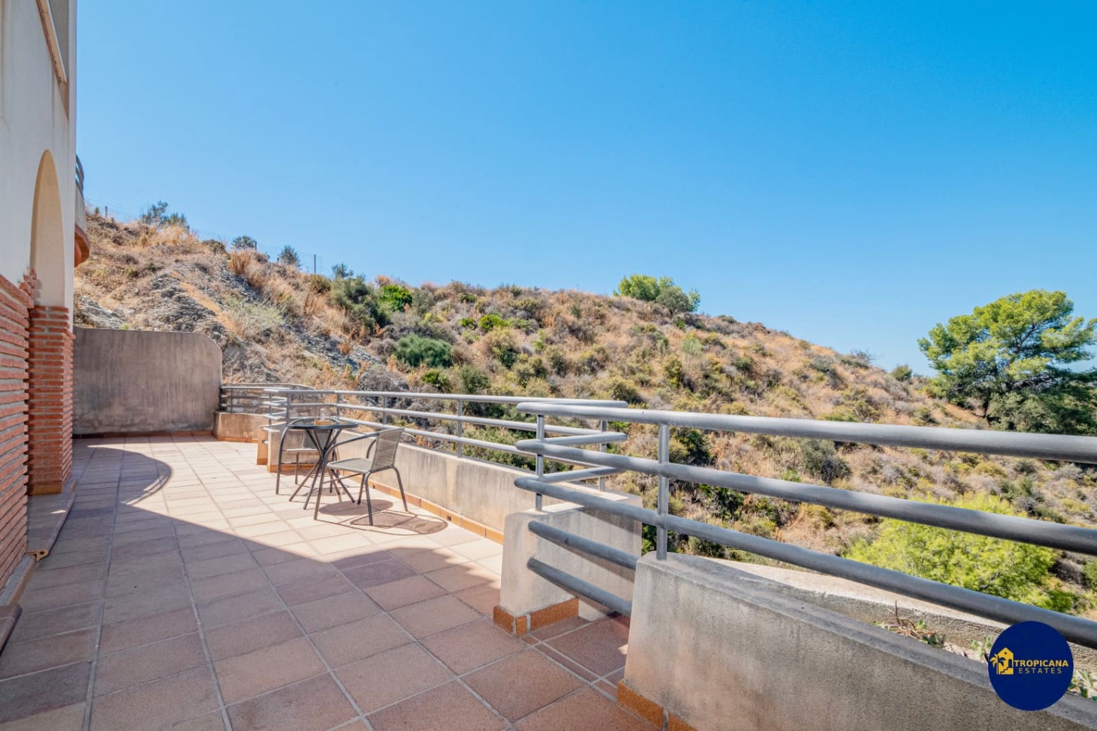 4 bedroom Villa for sale in Almunecar with pool garage - € 720,000 (Ref: 9273045)