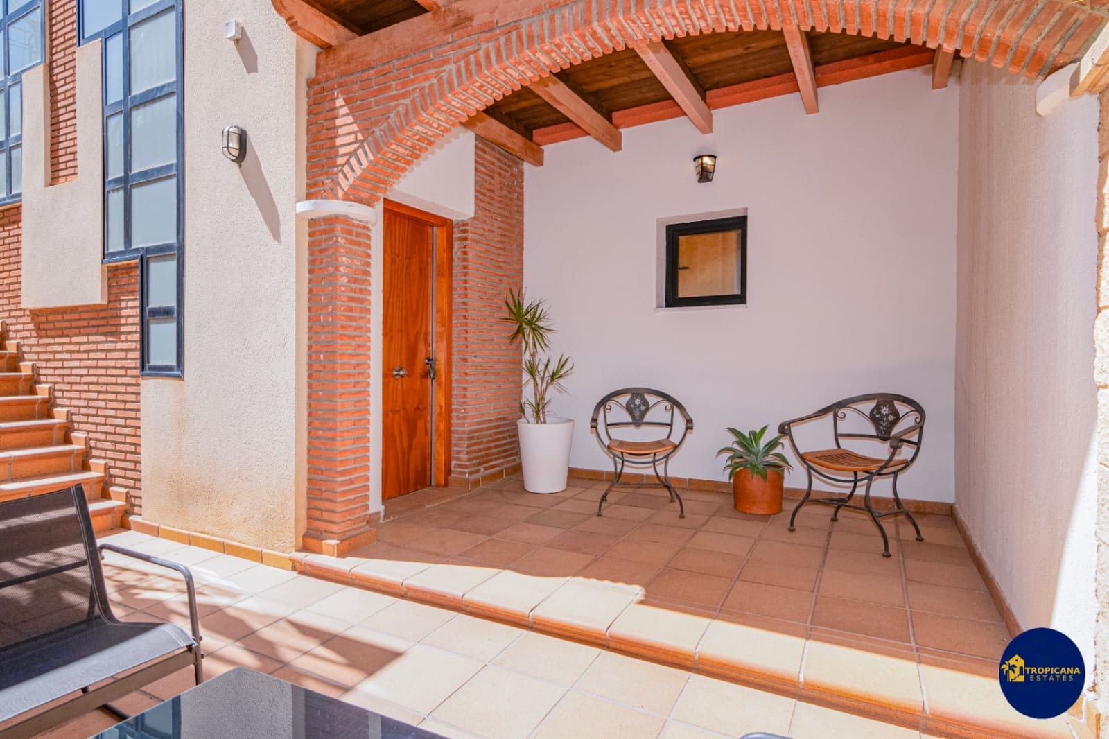 4 bedroom Villa for sale in Almunecar with pool garage - € 720,000 (Ref: 9273045)