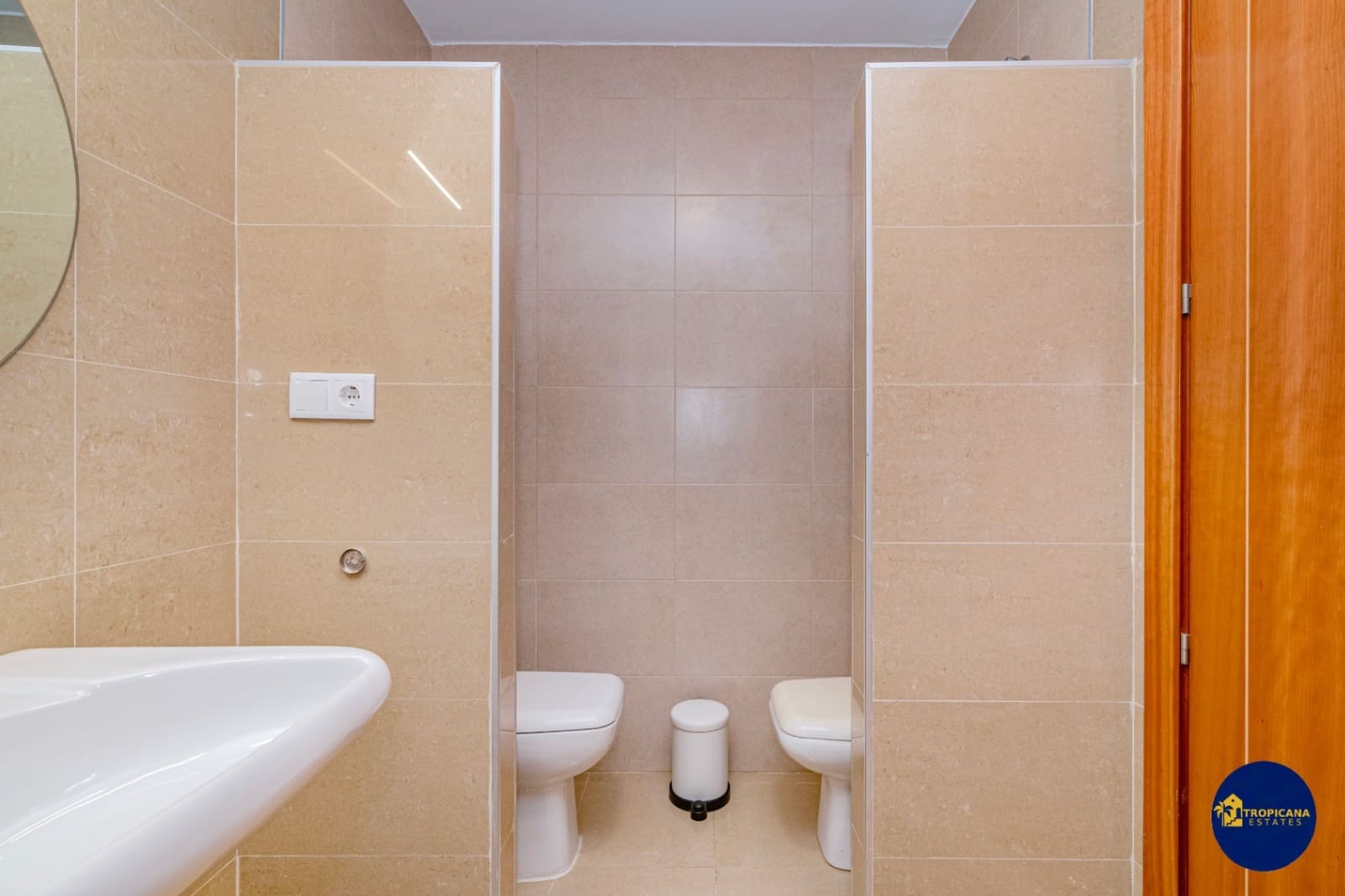 4 bedroom Villa for sale in Almunecar with pool garage - € 720,000 (Ref: 9273045)