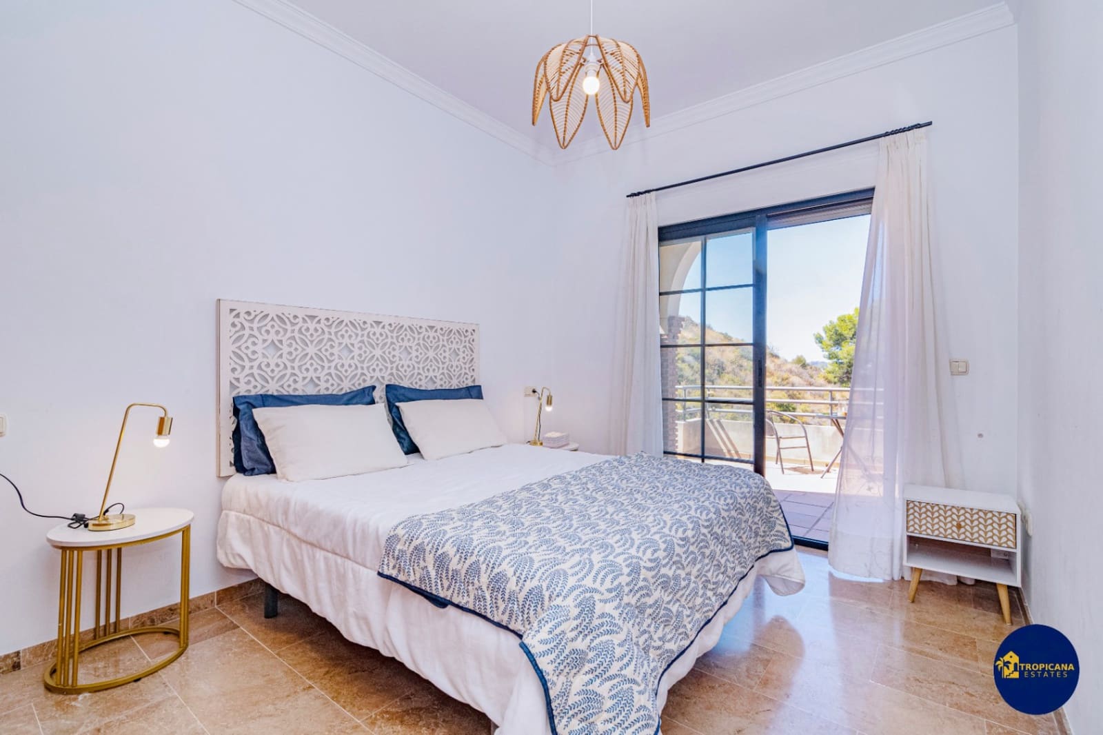 4 bedroom Villa for sale in Almunecar with pool garage - € 720,000 (Ref: 9273045)