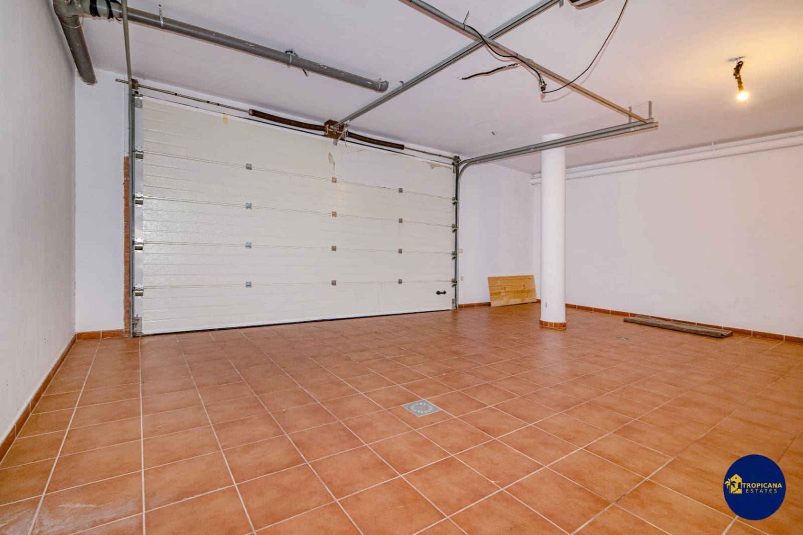 4 bedroom Villa for sale in Almunecar with pool garage - € 720,000 (Ref: 9273045)