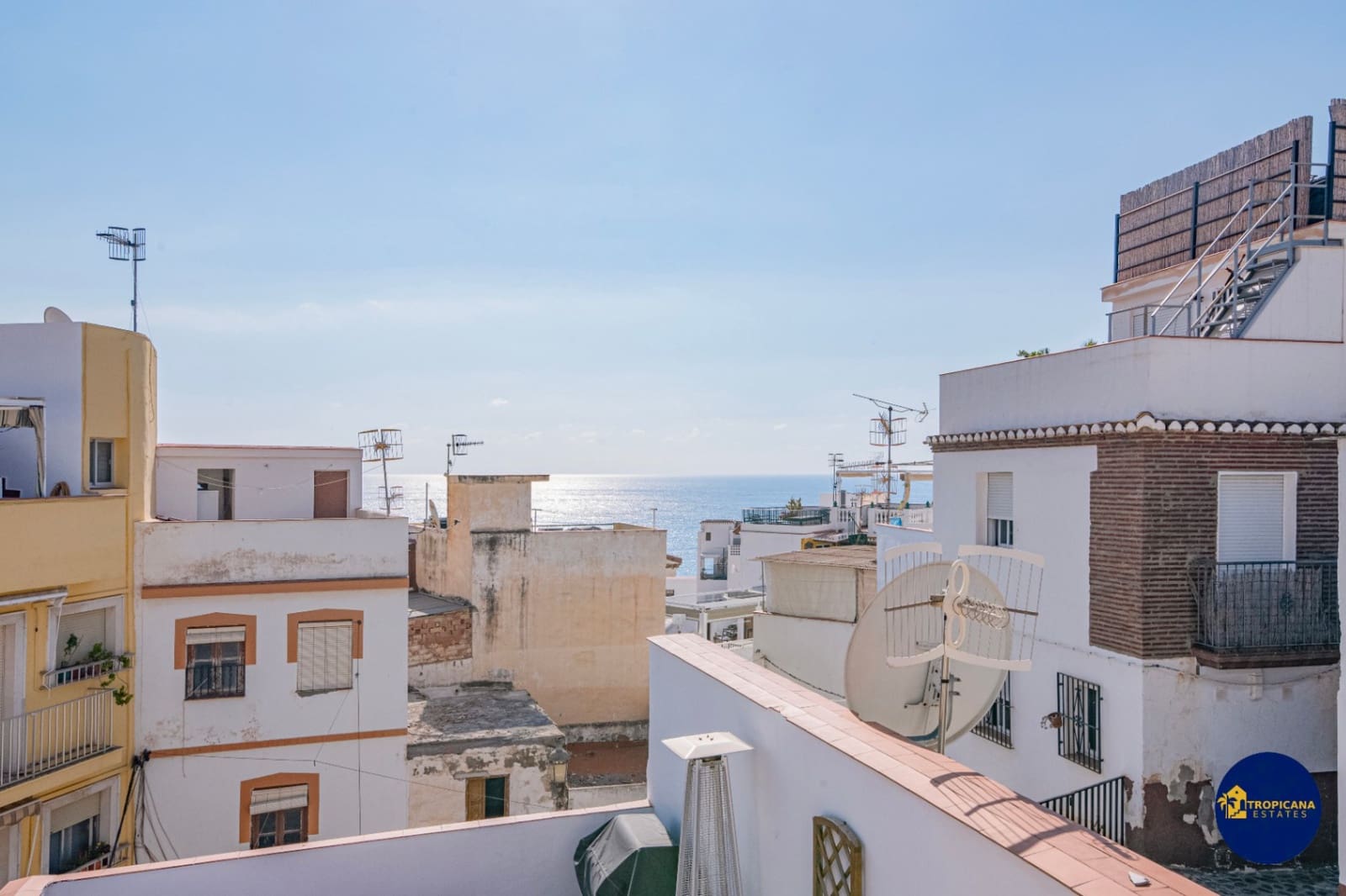 3 chambre Villa/Maison Mitoyenne à vendre à Almunecar - 314 500 € (Ref: 9331720)