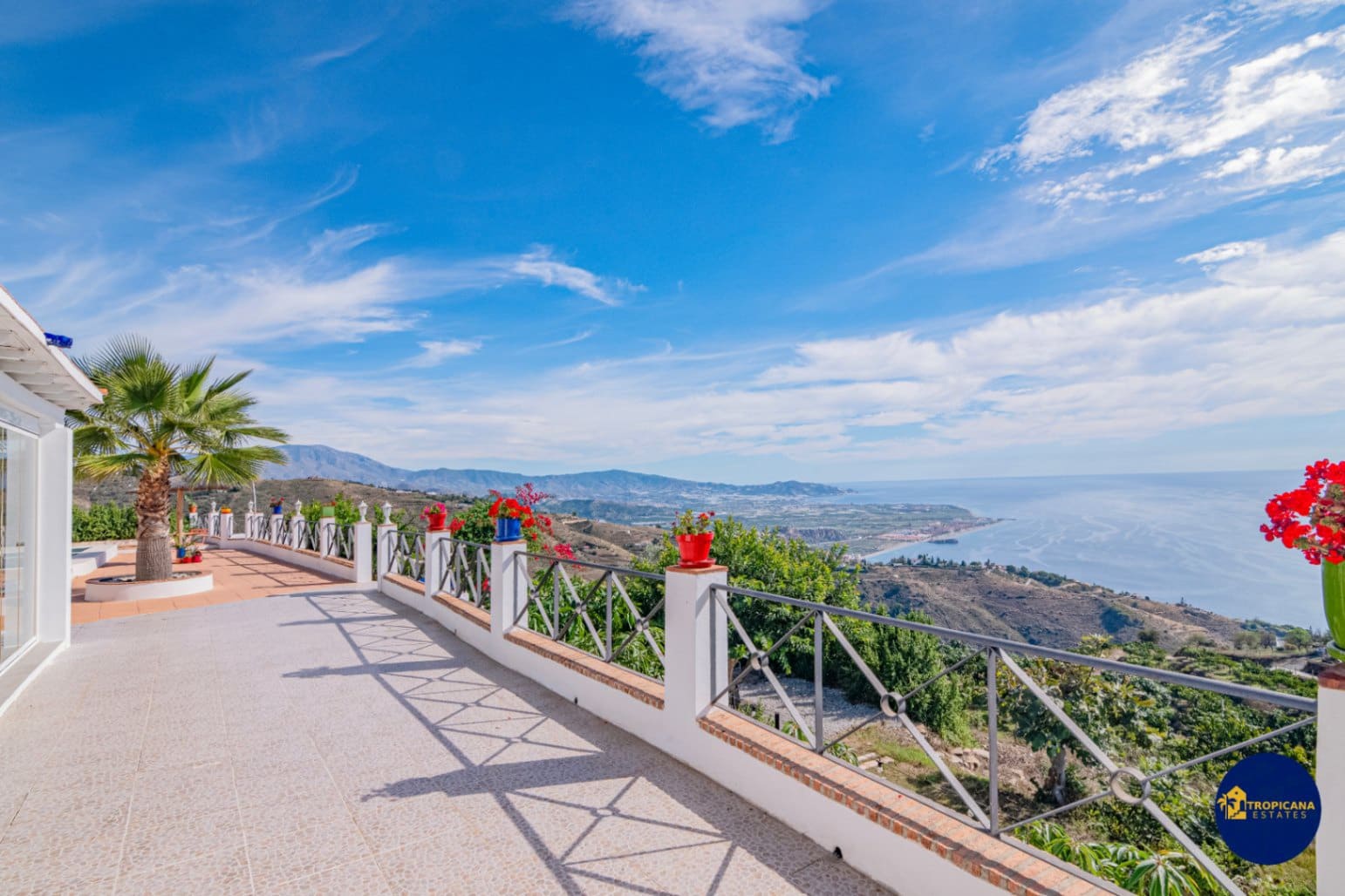 3 soverom Finca/Herregård til salgs i Salobrena med svømmebasseng garasje - € 399 000 (Ref: 9395495)