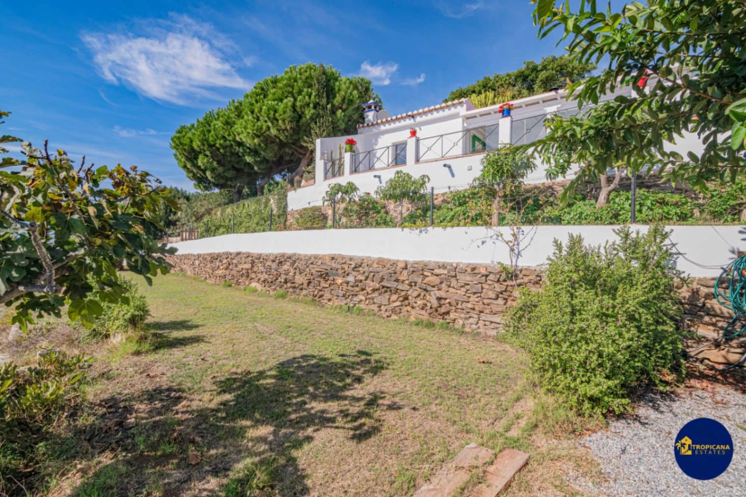 3 soverom Finca/Herregård til salgs i Salobrena med svømmebasseng garasje - € 399 000 (Ref: 9395495)