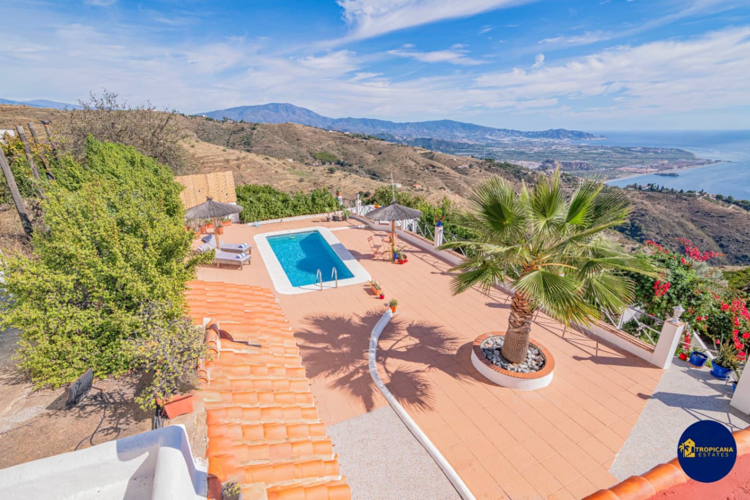 3 soverom Finca/Herregård til salgs i Salobrena med svømmebasseng garasje - € 399 000 (Ref: 9395495)