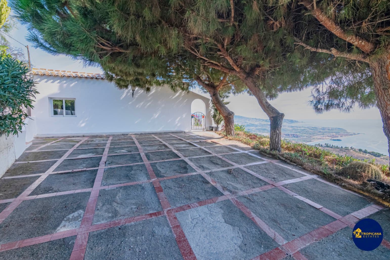 3 soverom Finca/Herregård til salgs i Salobrena med svømmebasseng garasje - € 399 000 (Ref: 9395495)