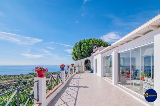 3 soverom Finca/Herregård til salgs i Salobreña med svømmebasseng garasje - € 399 000 (Ref: 9395495)