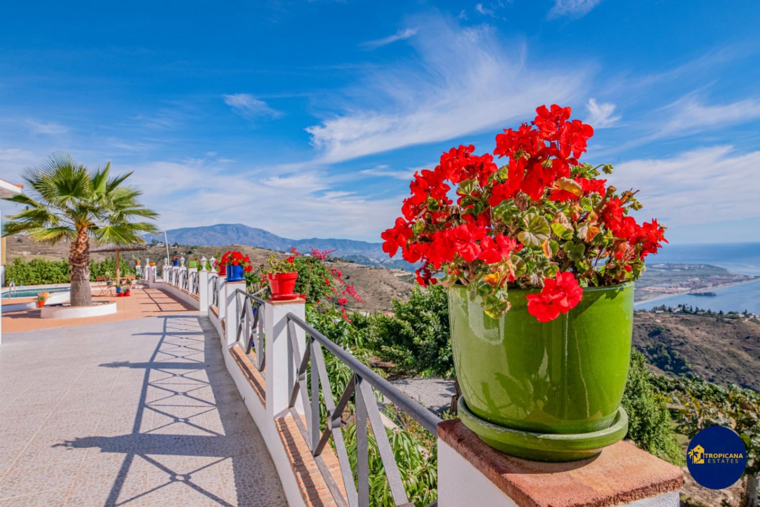 3 soverom Finca/Herregård til salgs i Salobrena med svømmebasseng garasje - € 399 000 (Ref: 9395495)