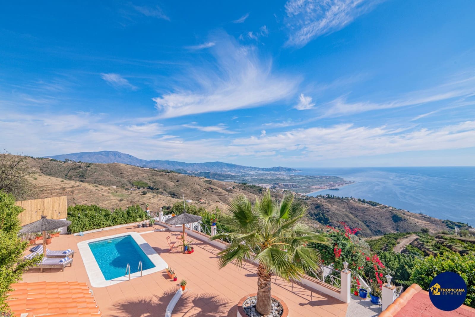 3 soverom Finca/Herregård til salgs i Salobrena med svømmebasseng garasje - € 399 000 (Ref: 9395495)