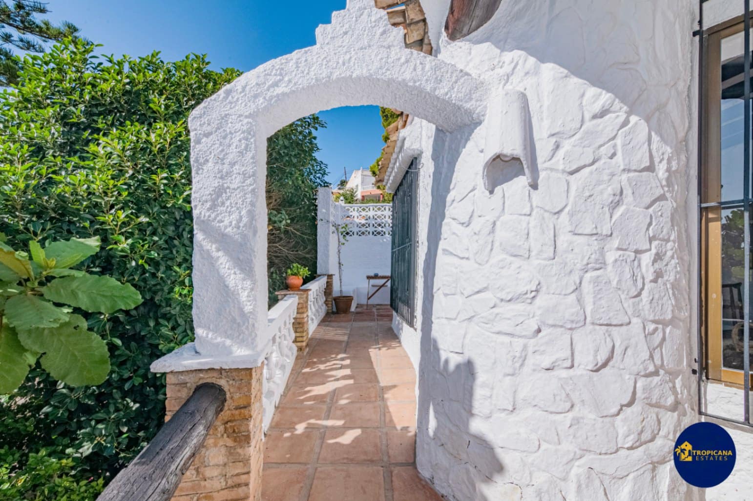 2 sovrum Radhus till salu i Salobrena - 329 000 € (Ref: 9395496)