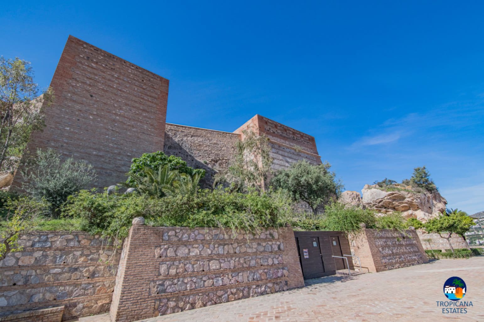 2 sovrum Radhus till salu i Salobrena - 329 000 € (Ref: 9395496)