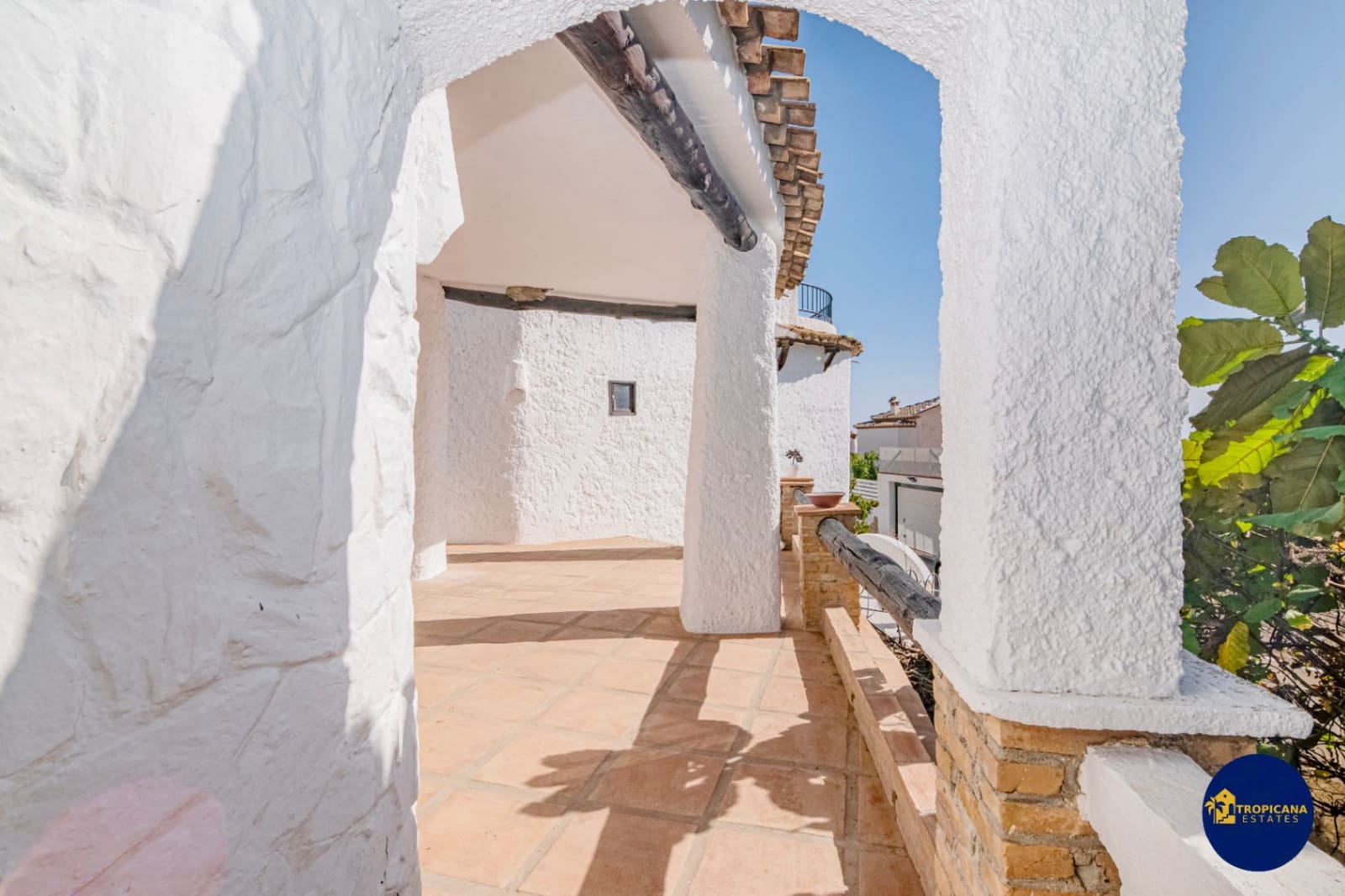 2 sovrum Radhus till salu i Salobrena - 329 000 € (Ref: 9395496)