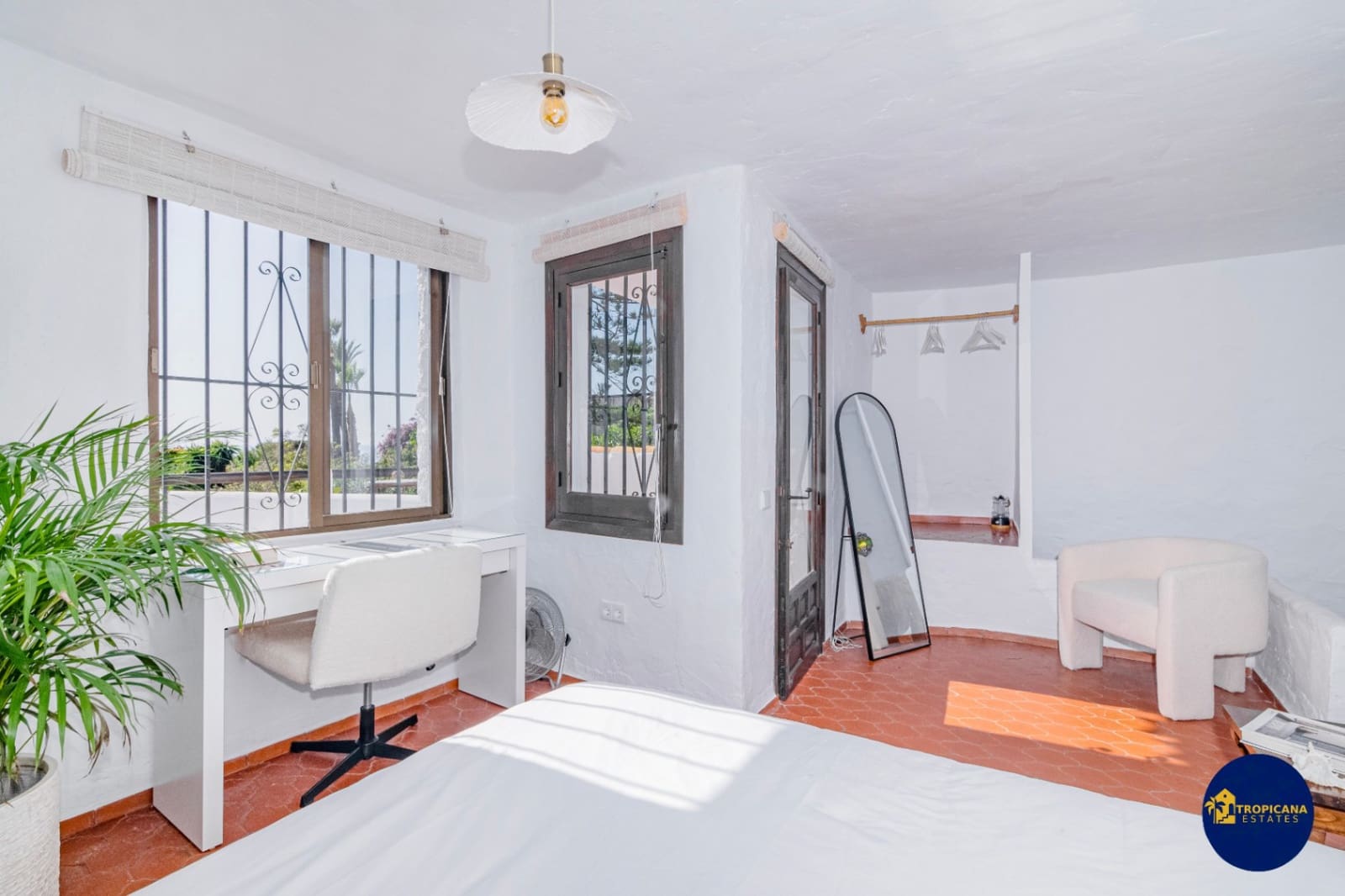 2 sovrum Radhus till salu i Salobrena - 329 000 € (Ref: 9395496)