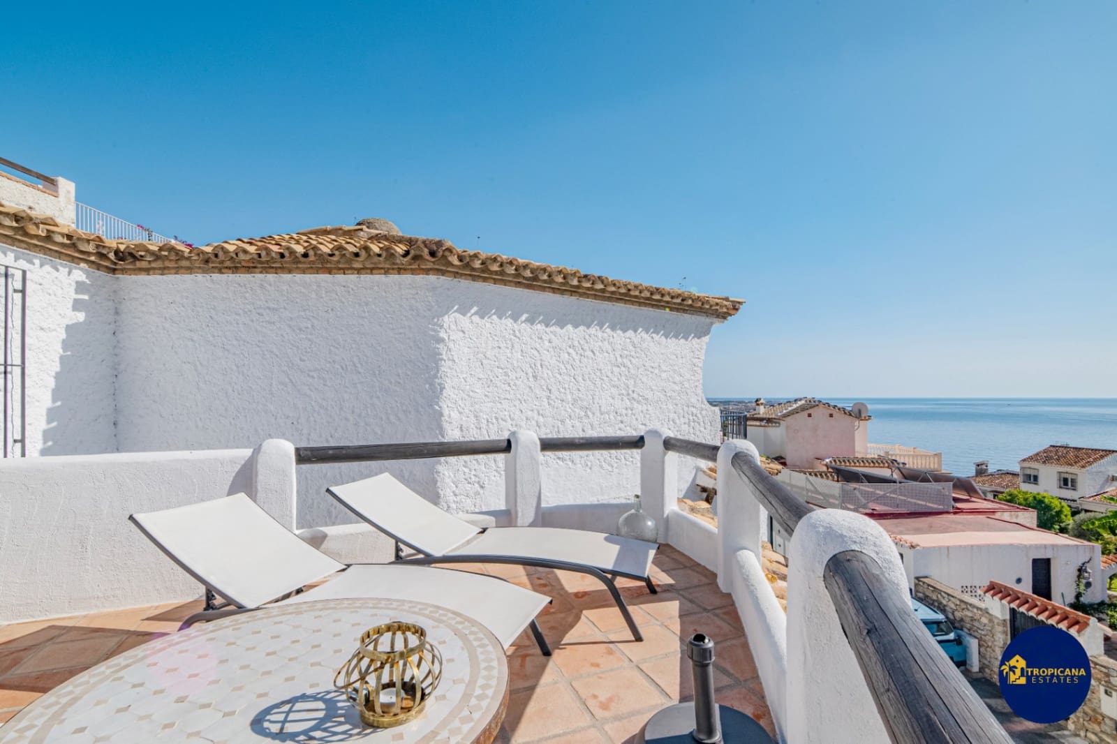 2 sovrum Radhus till salu i Salobrena - 329 000 € (Ref: 9395496)