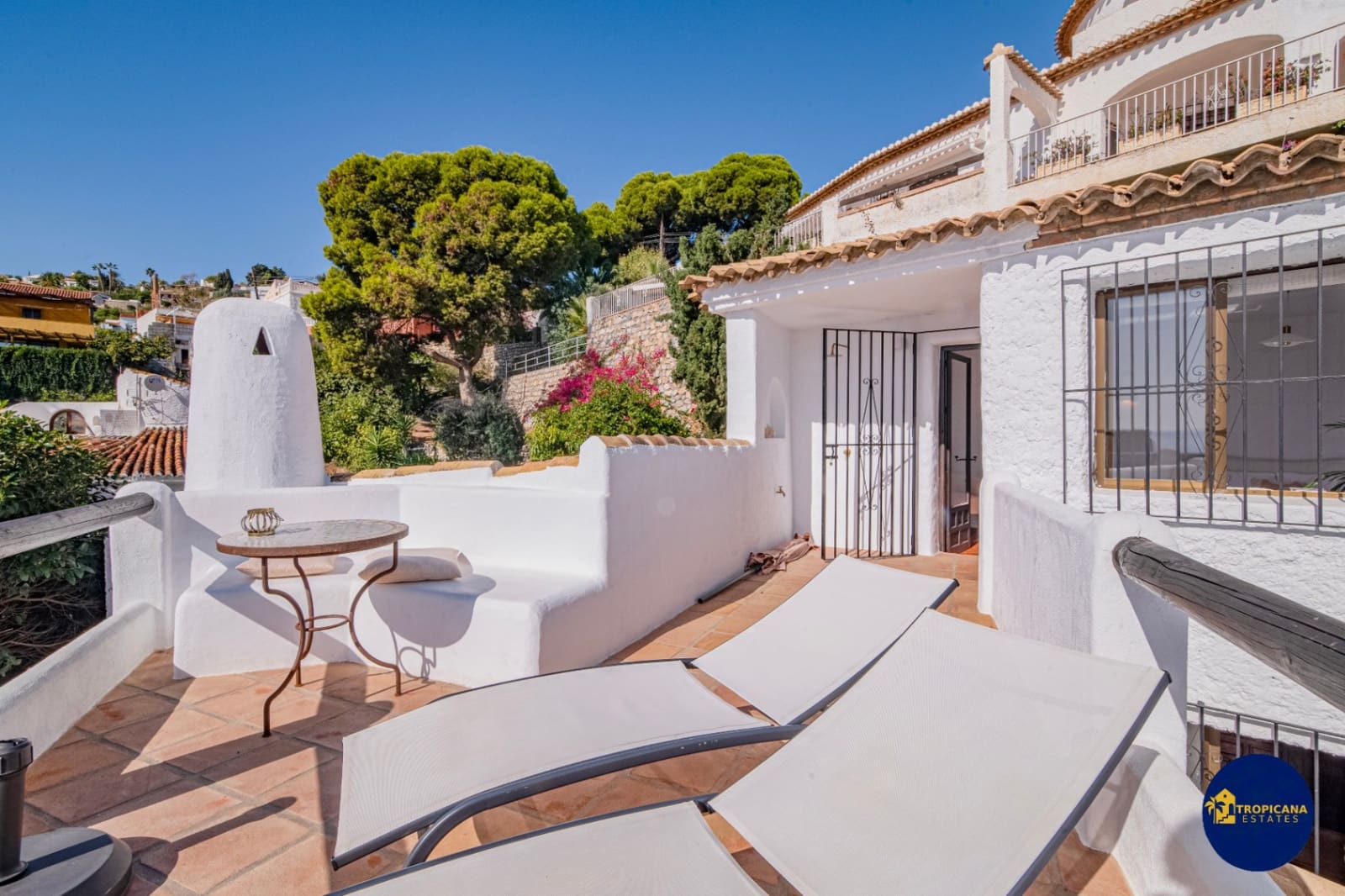 2 sovrum Radhus till salu i Salobrena - 329 000 € (Ref: 9395496)