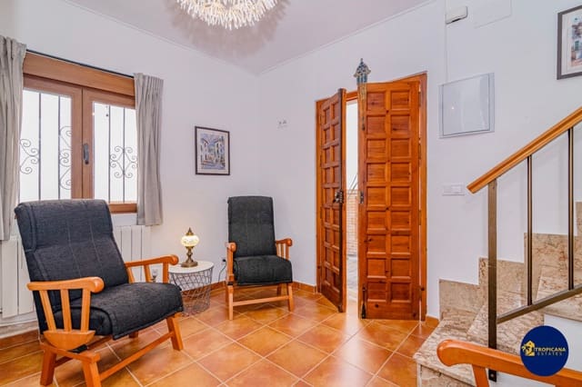 3 makuuhuone Rivitalo myytävänä paikassa Almuñécar - 315 000 € (Ref: 9403367)