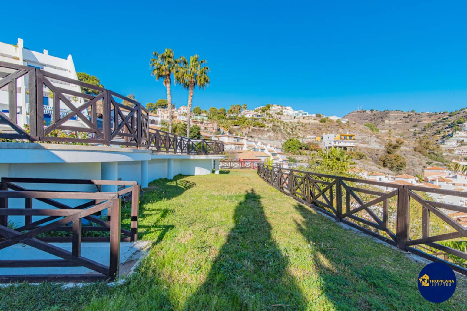 2 sovrum Lägenhet till salu i Almunecar med pool garage - 349 000 € (Ref: 9432508)