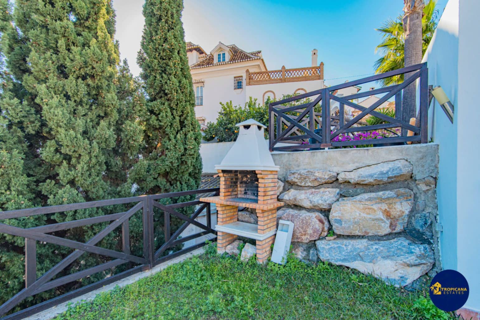 2 sovrum Lägenhet till salu i Almunecar med pool garage - 349 000 € (Ref: 9432508)