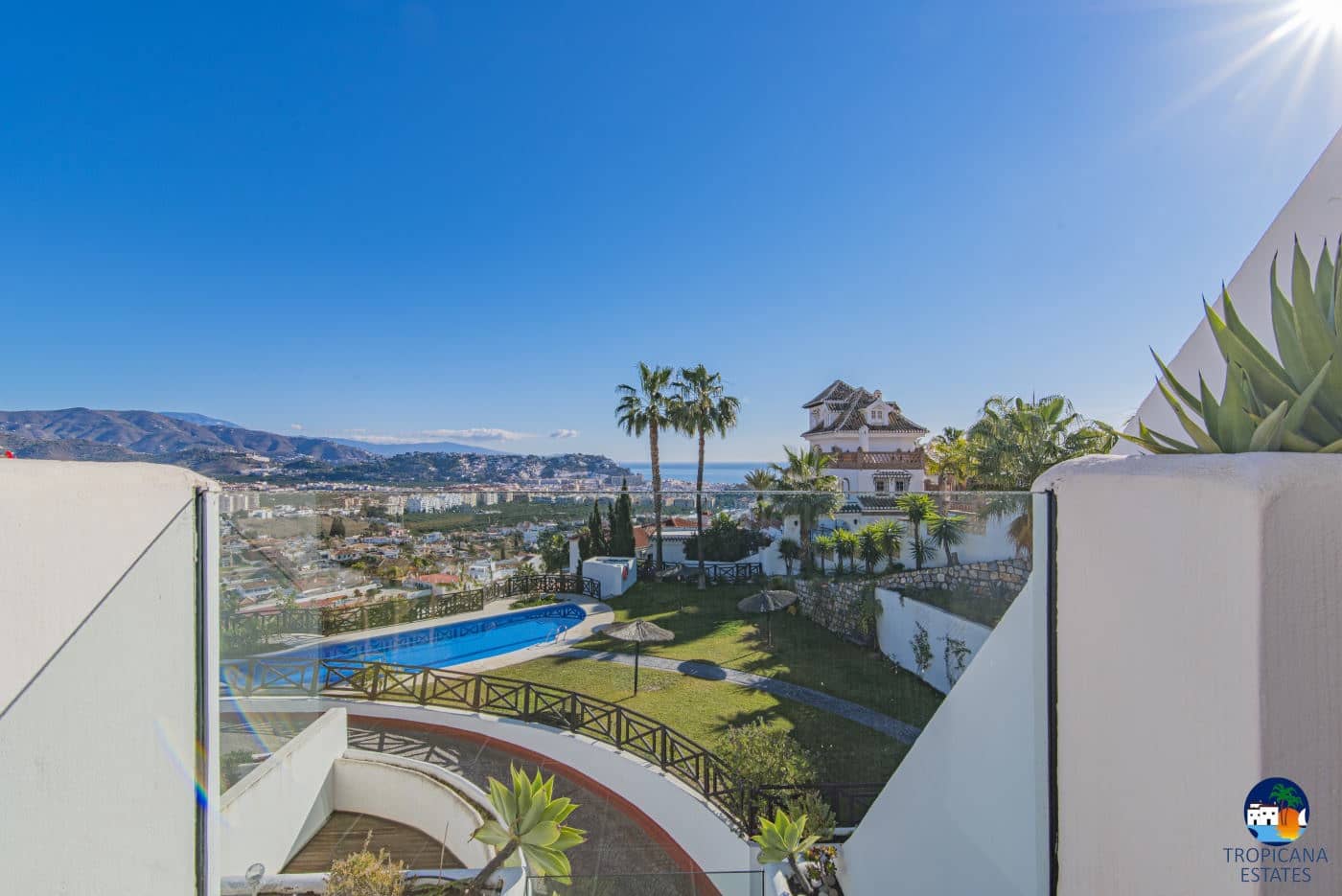 2 sypialnia Apartament na sprzedaż w Almunecar z basenem garażem - 395 000 € (Ref: 9432508)