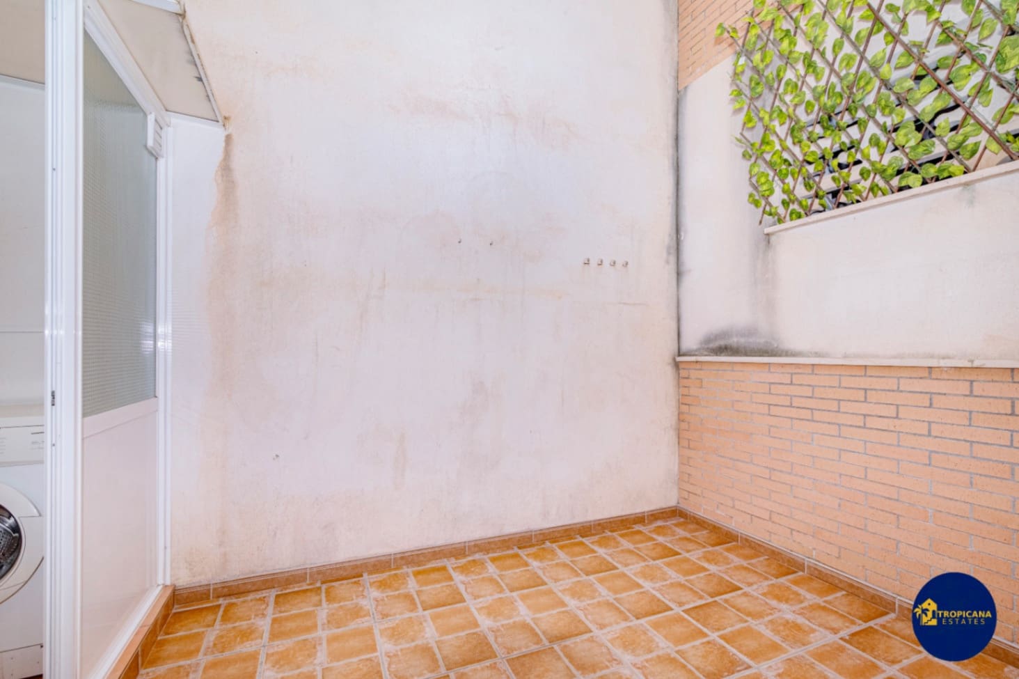 2 soverom Leilighet til salgs i Almunecar med svømmebasseng garasje - € 259 000 (Ref: 9432509)