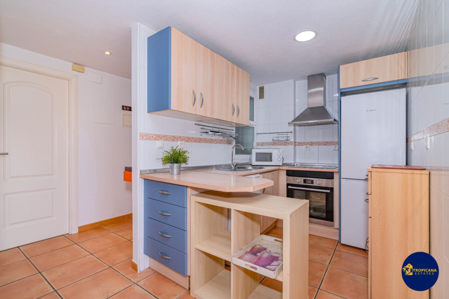 2 soverom Leilighet til salgs i Almunecar med svømmebasseng garasje - € 259 000 (Ref: 9432509)