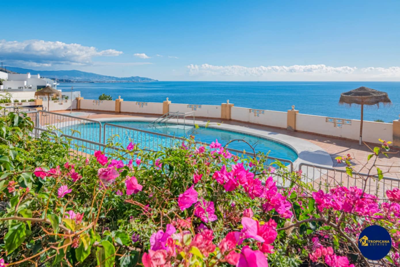 2 soverom Leilighet til salgs i Almunecar med svømmebasseng garasje - € 259 000 (Ref: 9432509)