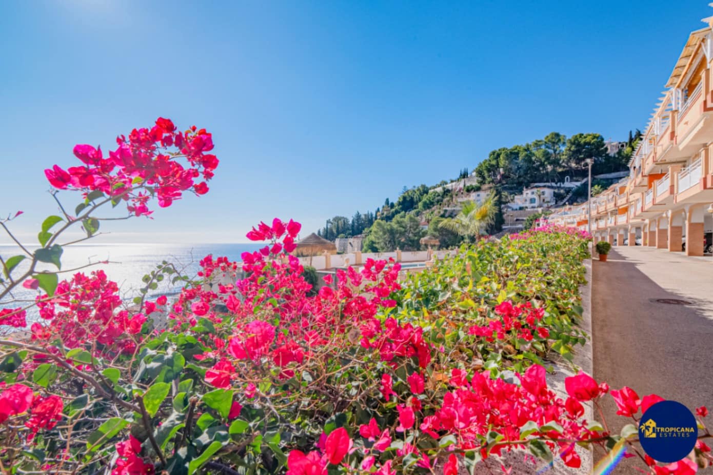 2 soverom Leilighet til salgs i Almunecar med svømmebasseng garasje - € 259 000 (Ref: 9432509)