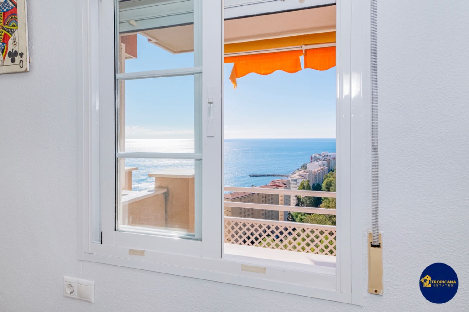 2 soverom Leilighet til salgs i Almunecar med svømmebasseng garasje - € 259 000 (Ref: 9432509)