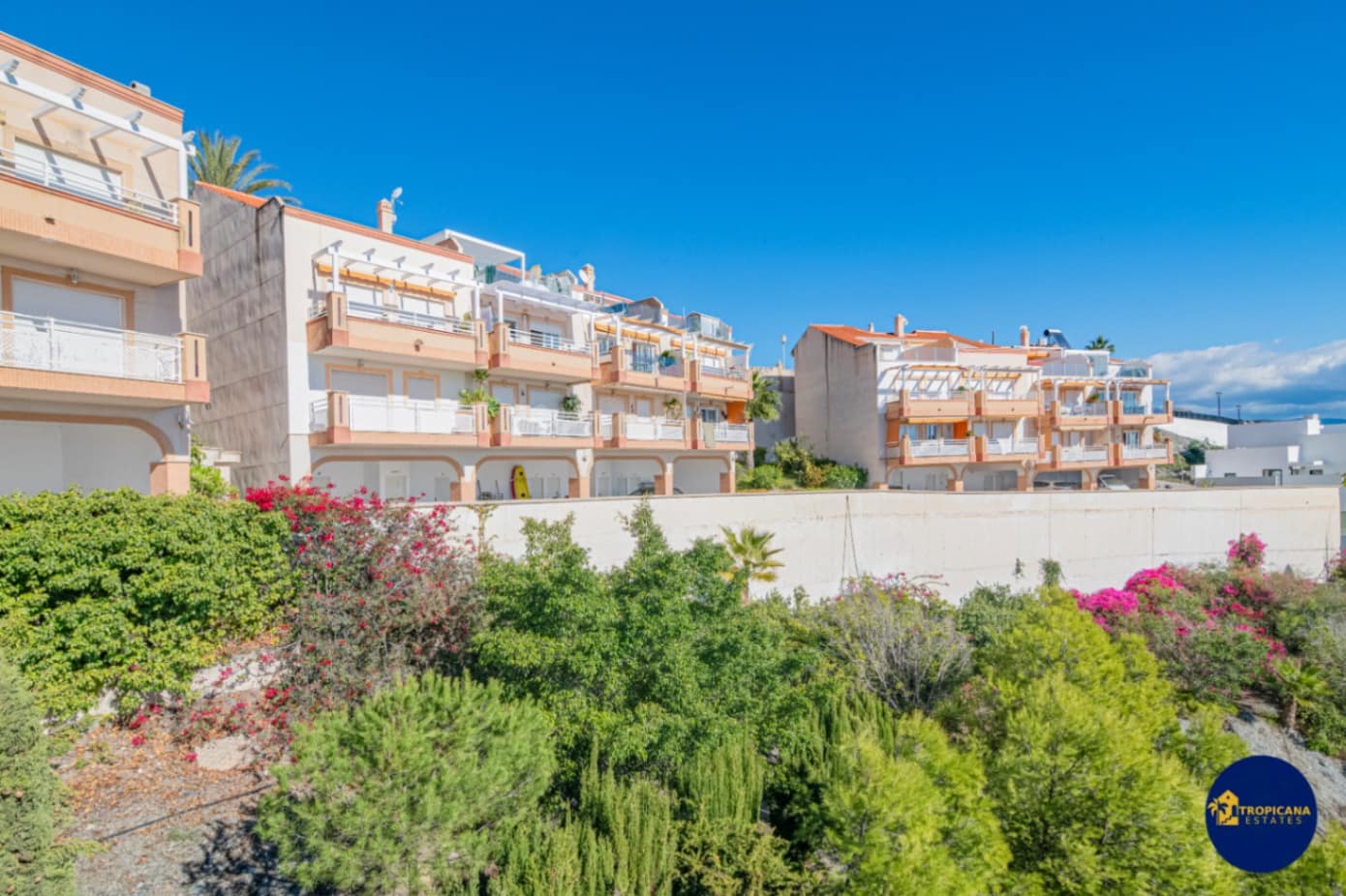 2 soverom Leilighet til salgs i Almunecar med svømmebasseng garasje - € 259 000 (Ref: 9432509)