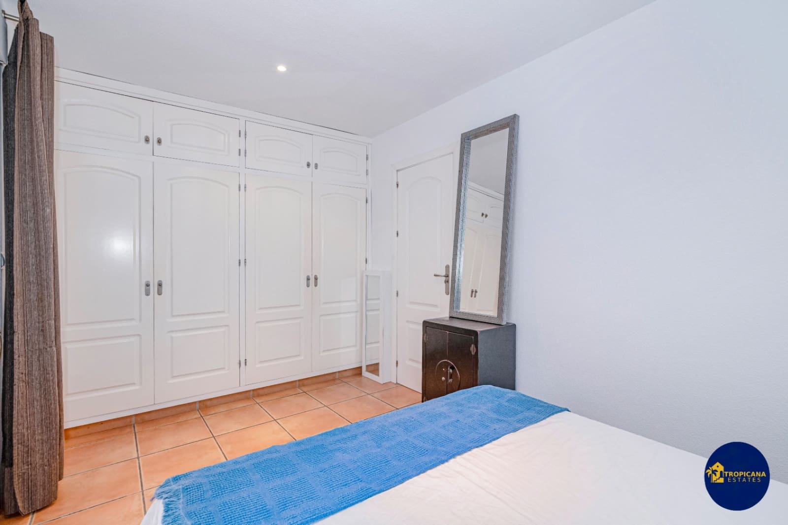 2 soverom Leilighet til salgs i Almunecar med svømmebasseng garasje - € 259 000 (Ref: 9432509)