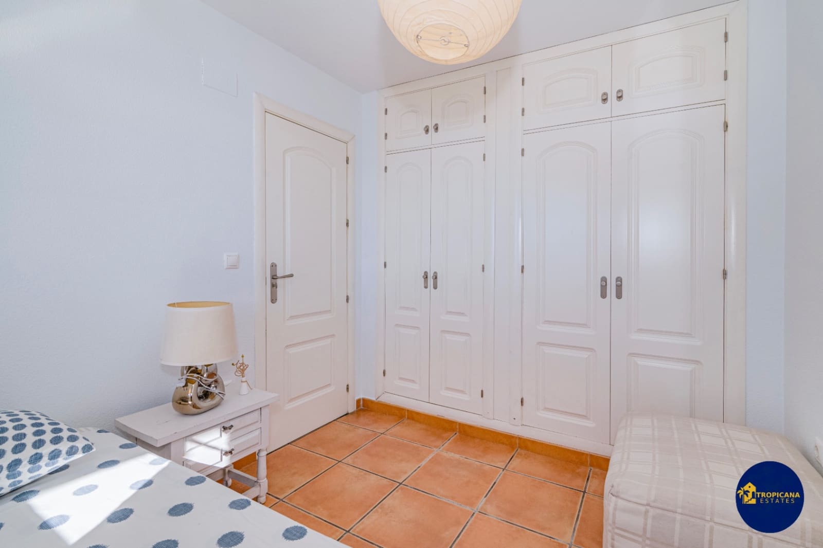 2 soverom Leilighet til salgs i Almunecar med svømmebasseng garasje - € 259 000 (Ref: 9432509)